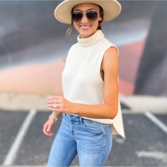 Double Zero Womens White Sleeveless Turtleneck Top Sweater - Picture 2 of 6